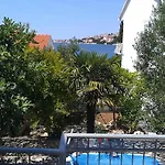 Sunara Mit Terrasse Und Kinderpool By Interhome